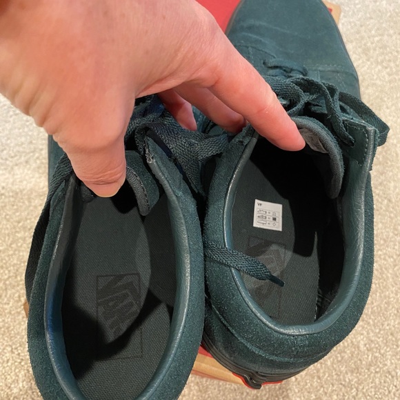 Vans Old Skool black outsole Dark Green suede Men 10.5/Women 12.0 - Picture 4 of 6